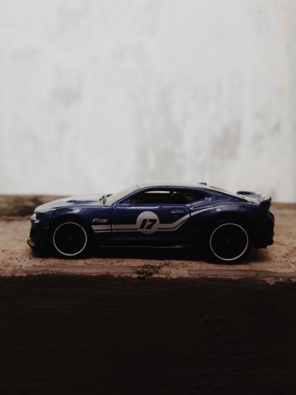 samsung SM-A710F Processed with VSCO with m5 preset