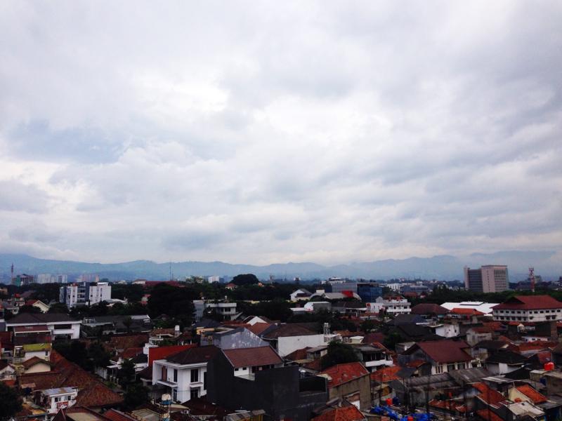 Apple iPhone Processed with VSCOcam with s3 preset